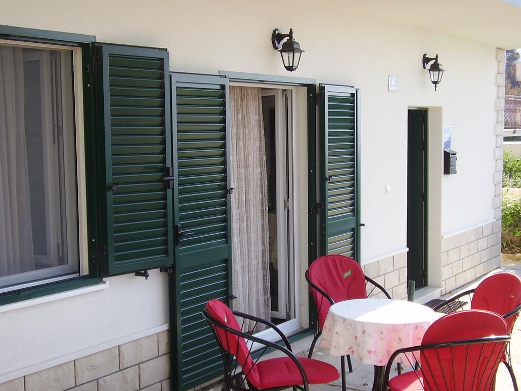 Petar Apartment Omiš Zimmer foto